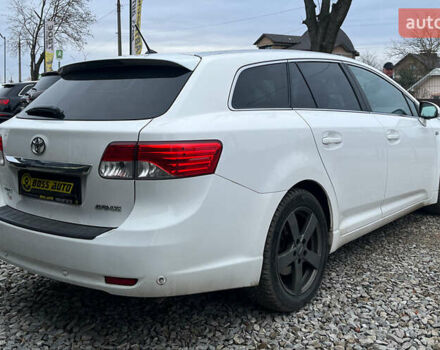 Белый Тойота Авенсис, объемом двигателя 2.23 л и пробегом 262 тыс. км за 11200 $, фото 6 на Automoto.ua