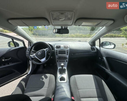 Белый Тойота Авенсис, объемом двигателя 2 л и пробегом 240 тыс. км за 10100 $, фото 41 на Automoto.ua