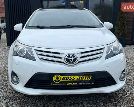 Белый Тойота Авенсис, объемом двигателя 2.23 л и пробегом 262 тыс. км за 11200 $, фото 1 на Automoto.ua