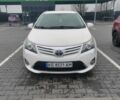Білий Тойота Авенсіс, об'ємом двигуна 0 л та пробігом 200 тис. км за 9500 $, фото 1 на Automoto.ua