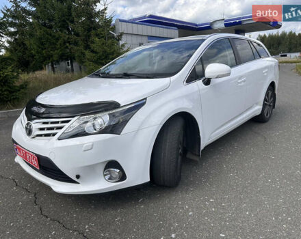 Белый Тойота Авенсис, объемом двигателя 2 л и пробегом 240 тыс. км за 10100 $, фото 10 на Automoto.ua