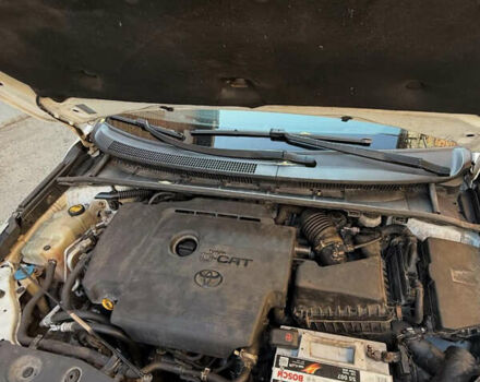 Білий Тойота Авенсіс, об'ємом двигуна 2.2 л та пробігом 225 тис. км за 10200 $, фото 6 на Automoto.ua