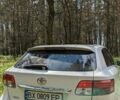 Белый Тойота Авенсис, объемом двигателя 2.2 л и пробегом 235 тыс. км за 9999 $, фото 30 на Automoto.ua
