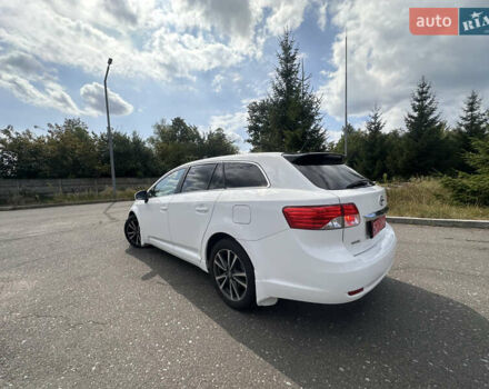 Белый Тойота Авенсис, объемом двигателя 2 л и пробегом 240 тыс. км за 10100 $, фото 22 на Automoto.ua