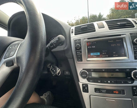 Белый Тойота Авенсис, объемом двигателя 2 л и пробегом 240 тыс. км за 10100 $, фото 56 на Automoto.ua