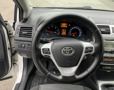 Белый Тойота Авенсис, объемом двигателя 2 л и пробегом 270 тыс. км за 8800 $, фото 9 на Automoto.ua