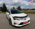 Белый Тойота Авенсис, объемом двигателя 2 л и пробегом 240 тыс. км за 10100 $, фото 6 на Automoto.ua