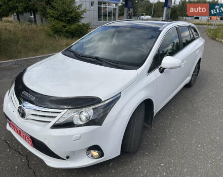 Белый Тойота Авенсис, объемом двигателя 2 л и пробегом 240 тыс. км за 10100 $, фото 16 на Automoto.ua