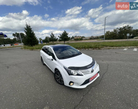 Белый Тойота Авенсис, объемом двигателя 2 л и пробегом 240 тыс. км за 10100 $, фото 29 на Automoto.ua