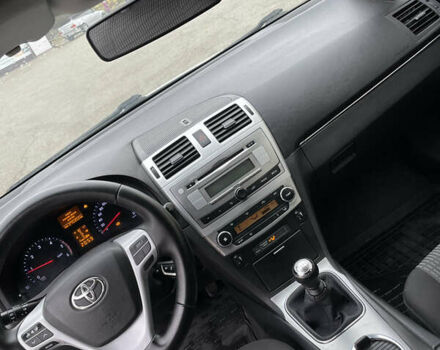 Белый Тойота Авенсис, объемом двигателя 2 л и пробегом 270 тыс. км за 8800 $, фото 8 на Automoto.ua