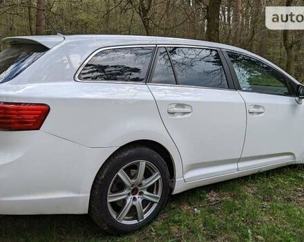 Белый Тойота Авенсис, объемом двигателя 2.2 л и пробегом 235 тыс. км за 9999 $, фото 11 на Automoto.ua