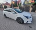Белый Тойота Авенсис, объемом двигателя 2.2 л и пробегом 236 тыс. км за 10700 $, фото 1 на Automoto.ua