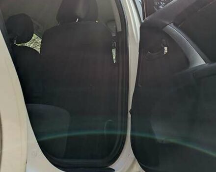 Белый Тойота Авенсис, объемом двигателя 2.2 л и пробегом 235 тыс. км за 9999 $, фото 20 на Automoto.ua