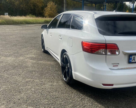 Белый Тойота Авенсис, объемом двигателя 2 л и пробегом 300 тыс. км за 9700 $, фото 8 на Automoto.ua