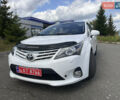 Белый Тойота Авенсис, объемом двигателя 2 л и пробегом 240 тыс. км за 10100 $, фото 1 на Automoto.ua