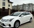 Белый Тойота Авенсис, объемом двигателя 2 л и пробегом 269 тыс. км за 9400 $, фото 1 на Automoto.ua