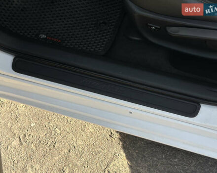 Белый Тойота Авенсис, объемом двигателя 2 л и пробегом 340 тыс. км за 11600 $, фото 22 на Automoto.ua