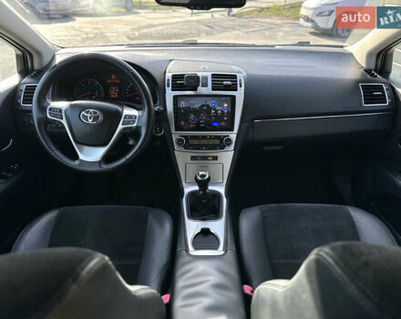 Белый Тойота Авенсис, объемом двигателя 2 л и пробегом 340 тыс. км за 11600 $, фото 29 на Automoto.ua