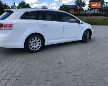 Білий Тойота Авенсіс, об'ємом двигуна 1.8 л та пробігом 236 тис. км за 10500 $, фото 5 на Automoto.ua