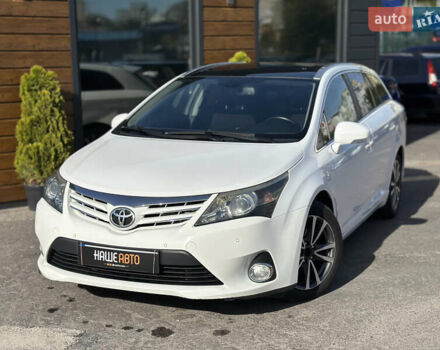 Белый Тойота Авенсис, объемом двигателя 2 л и пробегом 340 тыс. км за 11600 $, фото 2 на Automoto.ua