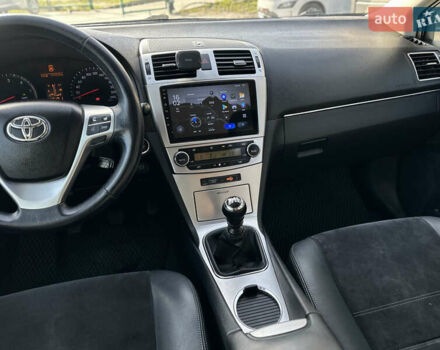 Белый Тойота Авенсис, объемом двигателя 2 л и пробегом 340 тыс. км за 11600 $, фото 38 на Automoto.ua