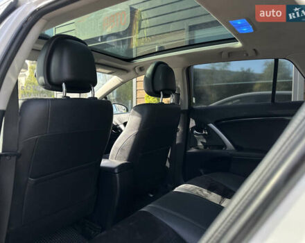 Белый Тойота Авенсис, объемом двигателя 2 л и пробегом 340 тыс. км за 11600 $, фото 46 на Automoto.ua