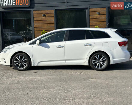 Белый Тойота Авенсис, объемом двигателя 2 л и пробегом 340 тыс. км за 11600 $, фото 8 на Automoto.ua