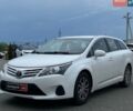 Белый Тойота Авенсис, объемом двигателя 2 л и пробегом 290 тыс. км за 7690 $, фото 1 на Automoto.ua