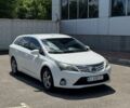 Белый Тойота Авенсис, объемом двигателя 2 л и пробегом 266 тыс. км за 8900 $, фото 1 на Automoto.ua