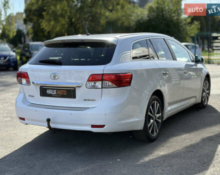Белый Тойота Авенсис, объемом двигателя 2 л и пробегом 340 тыс. км за 11600 $, фото 15 на Automoto.ua