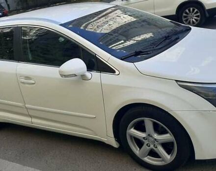 Білий Тойота Авенсіс, об'ємом двигуна 2.23 л та пробігом 210 тис. км за 12800 $, фото 3 на Automoto.ua