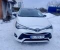 Белый Тойота Авенсис, объемом двигателя 1.6 л и пробегом 240 тыс. км за 12000 $, фото 1 на Automoto.ua