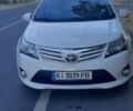 Білий Тойота Авенсіс, об'ємом двигуна 2.23 л та пробігом 210 тис. км за 12800 $, фото 1 на Automoto.ua