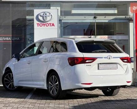 Белый Тойота Авенсис, объемом двигателя 2 л и пробегом 194 тыс. км за 12384 $, фото 1 на Automoto.ua
