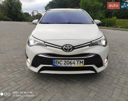 Белый Тойота Авенсис, объемом двигателя 2 л и пробегом 272 тыс. км за 12999 $, фото 4 на Automoto.ua