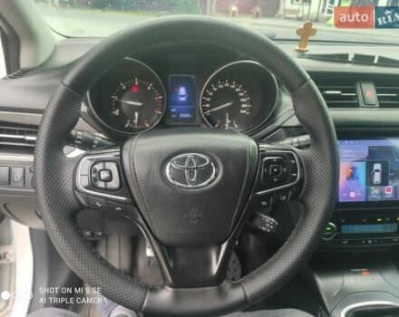 Белый Тойота Авенсис, объемом двигателя 2 л и пробегом 272 тыс. км за 12999 $, фото 9 на Automoto.ua