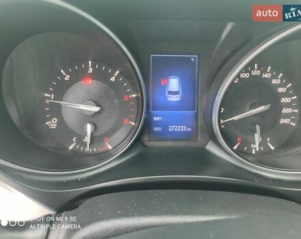 Белый Тойота Авенсис, объемом двигателя 2 л и пробегом 272 тыс. км за 12999 $, фото 8 на Automoto.ua