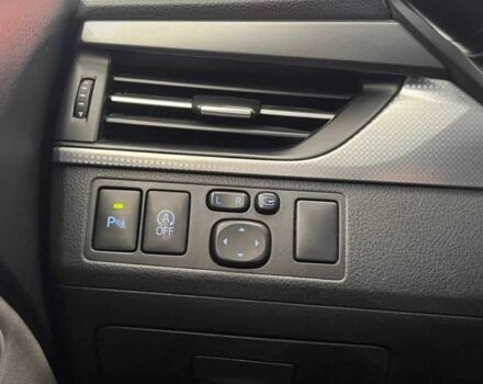 Белый Тойота Авенсис, объемом двигателя 2 л и пробегом 194 тыс. км за 12435 $, фото 22 на Automoto.ua