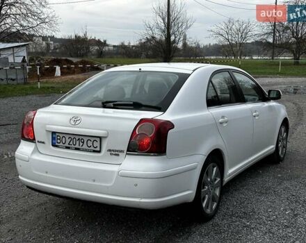 Белый Тойота Авенсис, объемом двигателя 2 л и пробегом 308 тыс. км за 5750 $, фото 4 на Automoto.ua