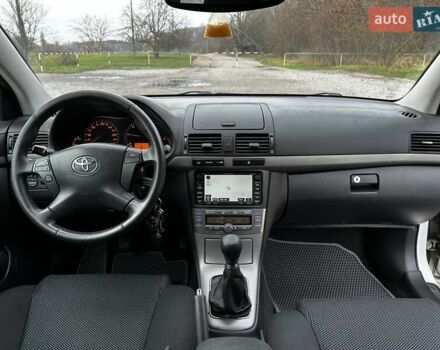 Белый Тойота Авенсис, объемом двигателя 2 л и пробегом 308 тыс. км за 5750 $, фото 13 на Automoto.ua