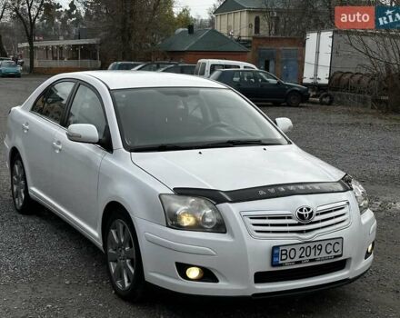 Белый Тойота Авенсис, объемом двигателя 2 л и пробегом 308 тыс. км за 5750 $, фото 2 на Automoto.ua