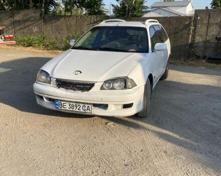 Білий Тойота Авенсіс, об'ємом двигуна 1.8 л та пробігом 112 тис. км за 1450 $, фото 1 на Automoto.ua