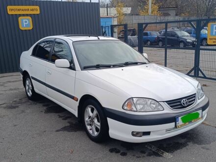 Тойота Авенсис 2001 в Харькове на Automoto.ua Белый Тойота Авенсис, объемом двигателя 2 л и пробегом 399 тыс. км за 3800 $, фото 1 на Automoto.ua