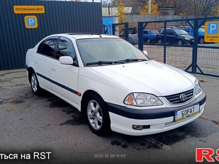 Білий Тойота Авенсіс, об'ємом двигуна 2 л та пробігом 550 тис. км за 3800 $, фото 1 на Automoto.ua