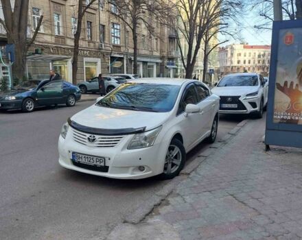 Белый Тойота Авенсис, объемом двигателя 2 л и пробегом 230 тыс. км за 7300 $, фото 1 на Automoto.ua