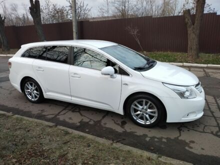 Белый Тойота Авенсис, объемом двигателя 2.2 л и пробегом 310 тыс. км за 8900 $, фото 1 на Automoto.ua