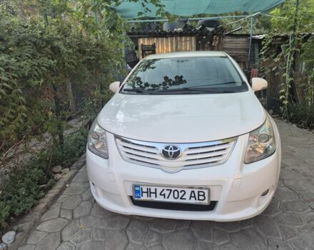 Белый Тойота Авенсис, объемом двигателя 1.8 л и пробегом 291 тыс. км за 8050 $, фото 1 на Automoto.ua