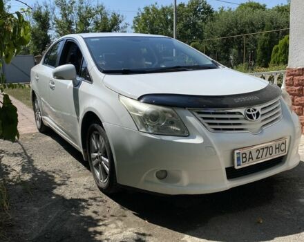 Белый Тойота Авенсис, объемом двигателя 1.8 л и пробегом 238 тыс. км за 10000 $, фото 1 на Automoto.ua