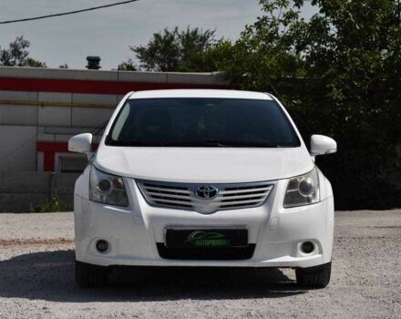 Белый Тойота Авенсис, объемом двигателя 1.8 л и пробегом 230 тыс. км за 9300 $, фото 1 на Automoto.ua