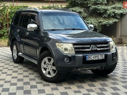 Белый Тойота Авенсис, объемом двигателя 2 л и пробегом 208 тыс. км за 8500 $, фото 1 на Automoto.ua